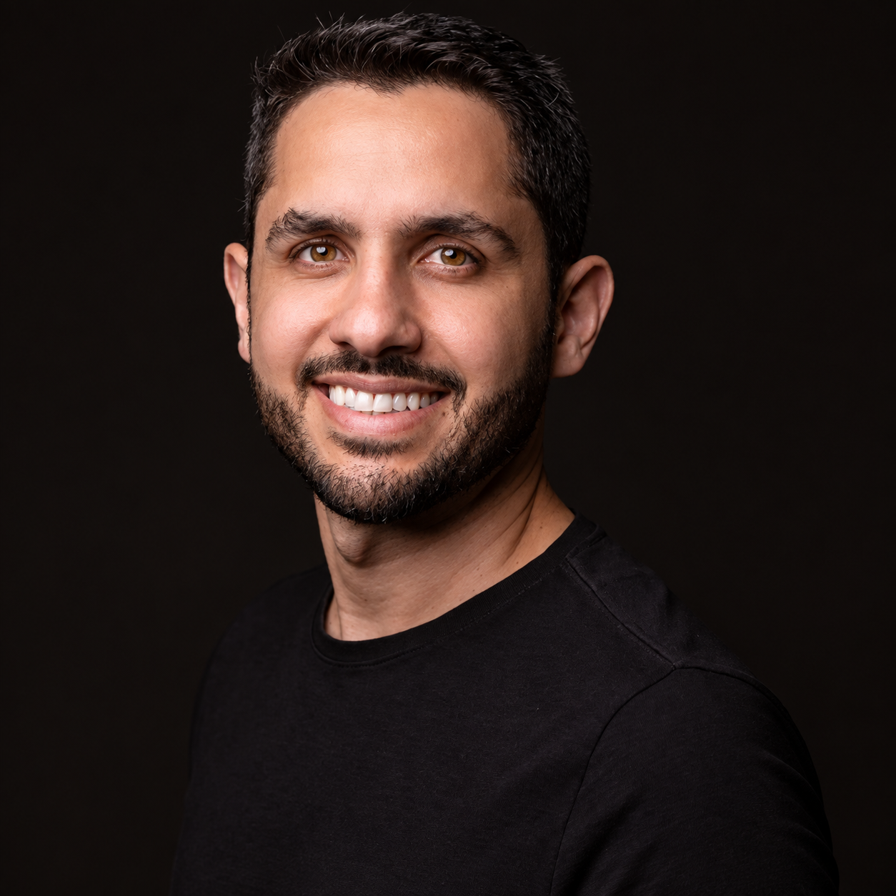 Dr. Marcus Cardoso